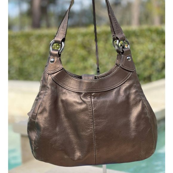 Coach Soho Leather Gold Hobo Buckle Handbag - Picture 2 of 6